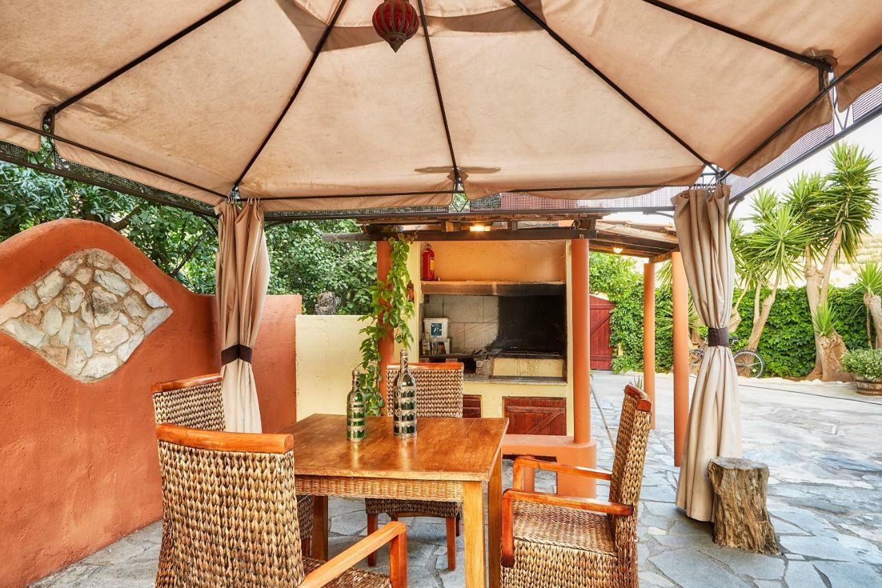Dm Elegant And Charming Villa Foinikiá 外观 照片